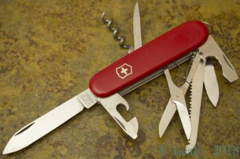 Victorinox Swiss Army knife Camper Elinox 2 231 10 1620x1080 1